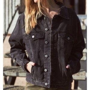 brandy melville kaylee washed black/charcoal denim trucker jacket